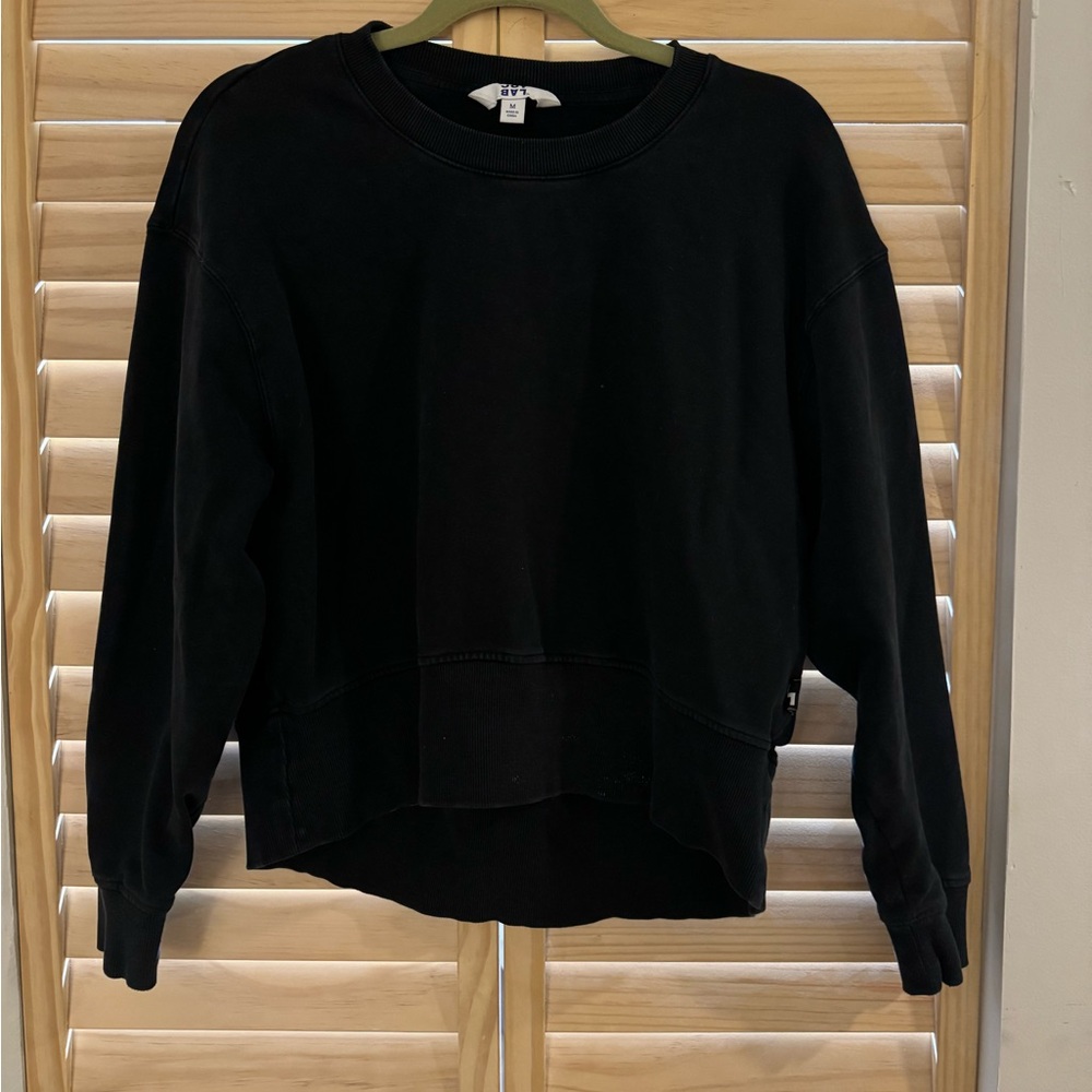 Black cropped pullover